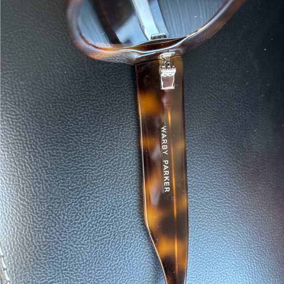 Warby Parker Vilma Brown Tortoise Sunglasses - Picture 3 of 4